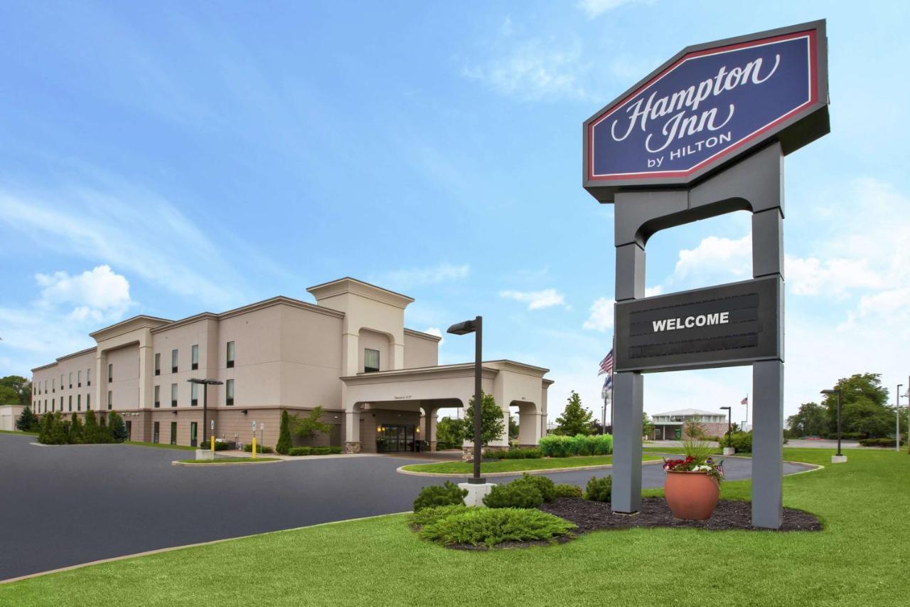 Hampton Inn Brockport Exterior photo